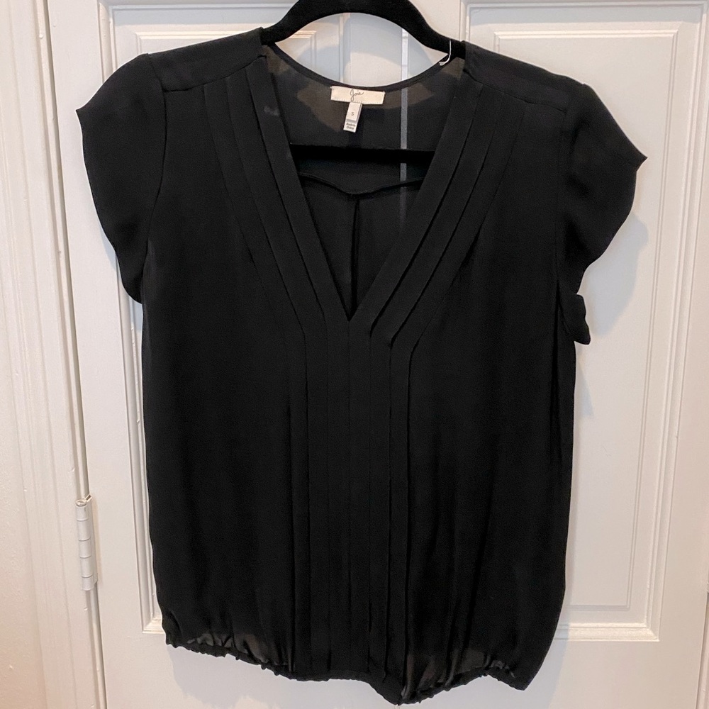 Joie- black short sleeve top. Small